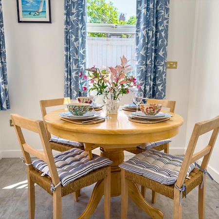 Silks Sails Harbourside Holiday Cottage Веймут Екстер'єр фото